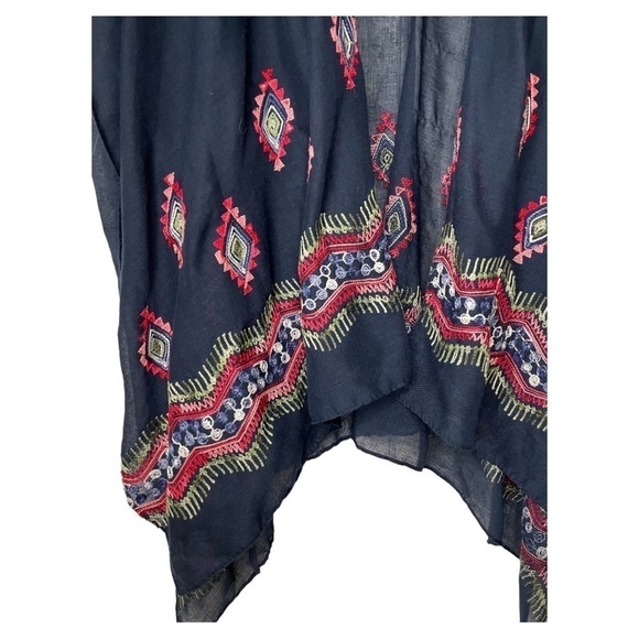 Summer & Rose Embroidered Boho Aztec Kimono OS - Picture 4 of 8